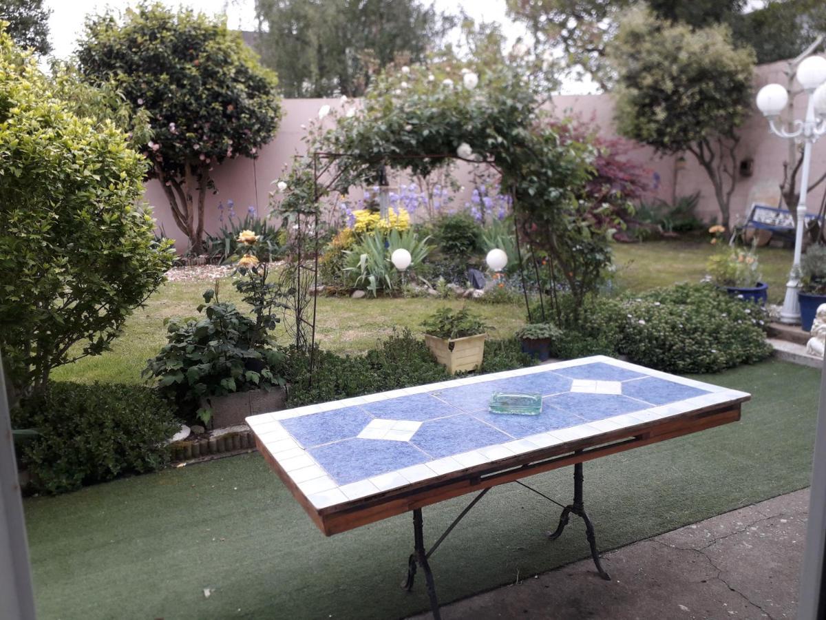 Le Jardin Fleuri Bed and Breakfast Saint-Nazaire  Exteriör bild
